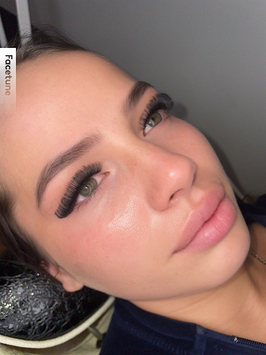 Lashes by tonie - Thumbnail