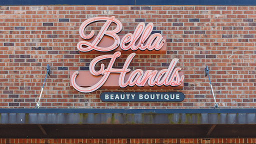 Bella Hands - Visual
