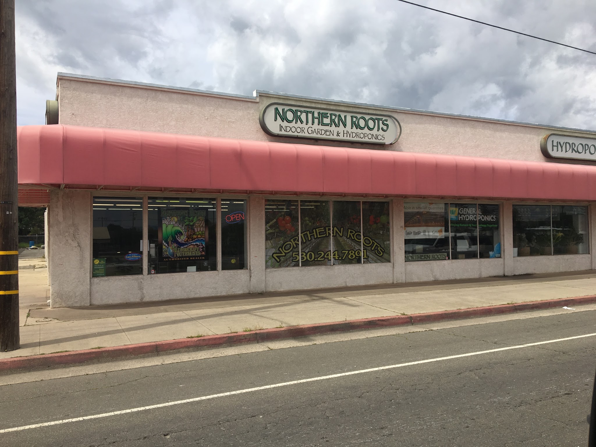 Northern Roots Indoor Garden and Hydroponics Supply
