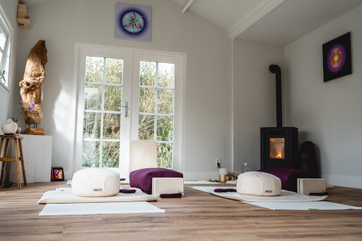 Yoga & Healing Studio Iris