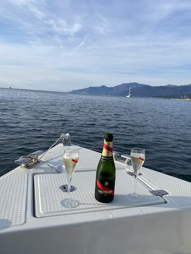 DAVBOAT location de Bateaux à Saint Florent - France