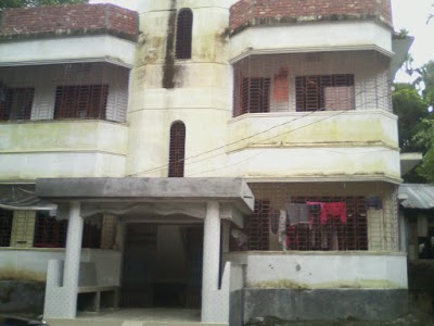 Photos of Boyejuddin Hawlader Bari Mosque