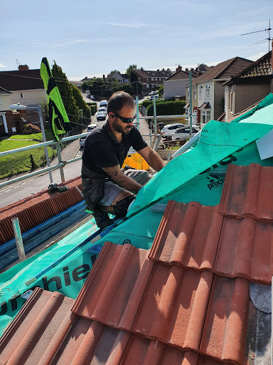 Azteca Roofing - Visual