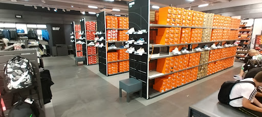 PIDING OUTLETS Gallery - Germany