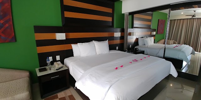 Secrets Huatulco