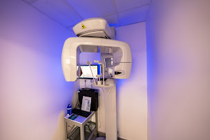 Photo n°5 de Dr Vlad Alexandru BERBECAR à La Ravoire (Dentiste)