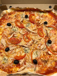 Photo n°10 de LE CAMION A PIZZAS à Noyal-sur-Vilaine (Restauration rapide)