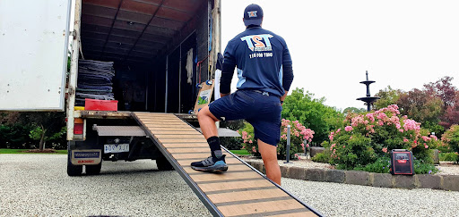 There 2 There Transport & Removals - Thumbnail