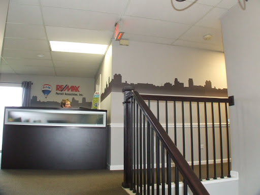 RE/MAX Perrett Associates - Thumbnail