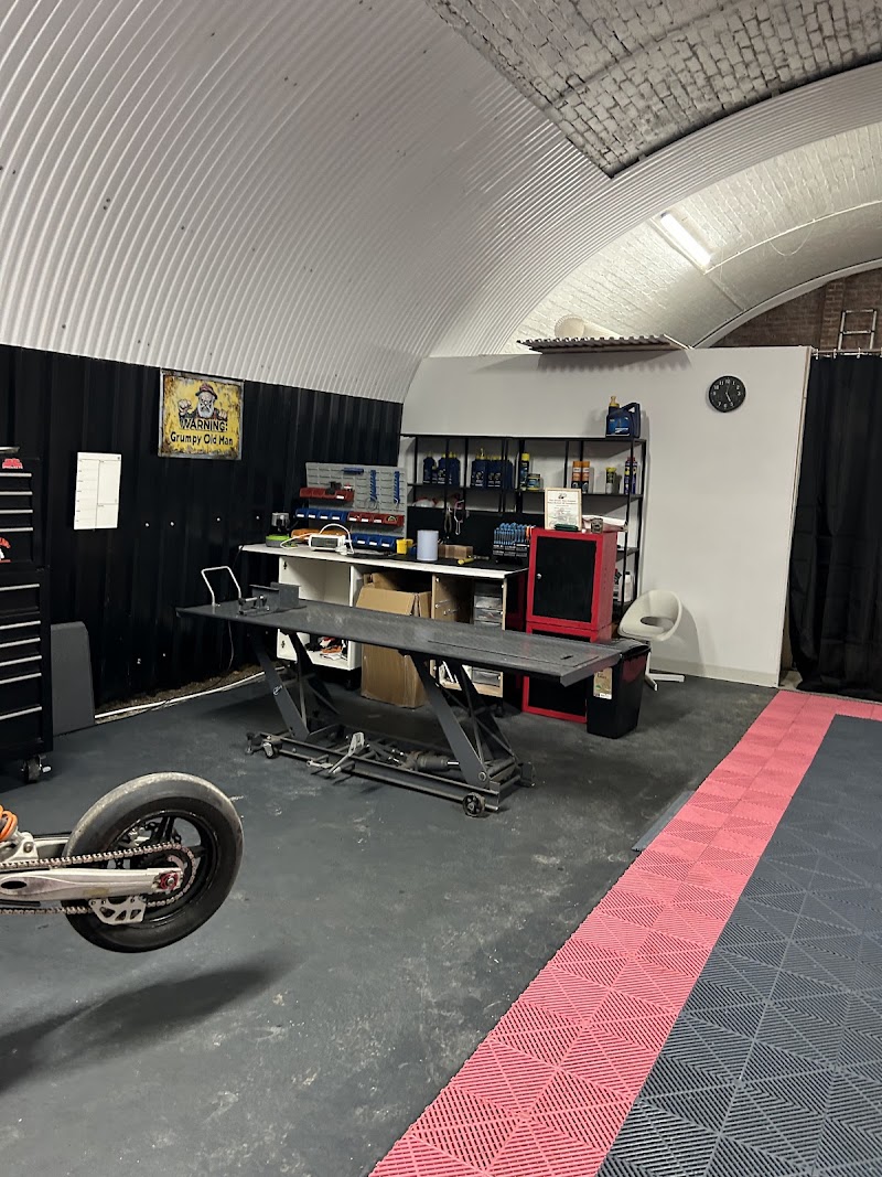 Fanas Garage photo 2