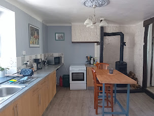 Photo n°14 de Numéro 2 ~ La Petite Maison à Champagne-Mouton (Logement indépendant avec services)