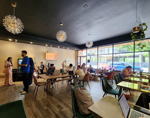 Complimentary Cafe - Visual