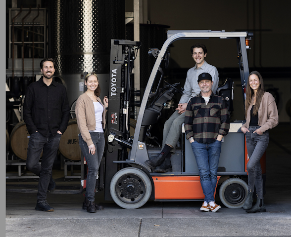 Jolie-Laide Wines by null