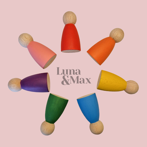 Luna and Max Gallery - United Kingdom