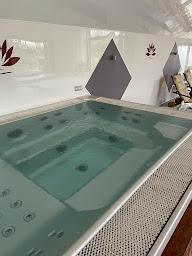 Photo n°46 de Domaine de Kerzuat - Location de gîtes et chambres d'hôtes à Plouarzel (Piscine couverte)