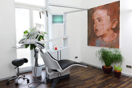 Zahnarztpraxis Alte Musikschule Murat K. Pak Frankfurter Str. 42, 61231 Bad Nauheim, Deutschland