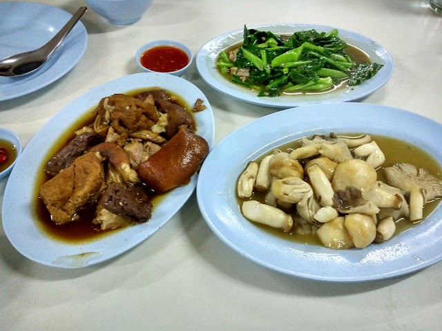 Muang Thong Restaurant