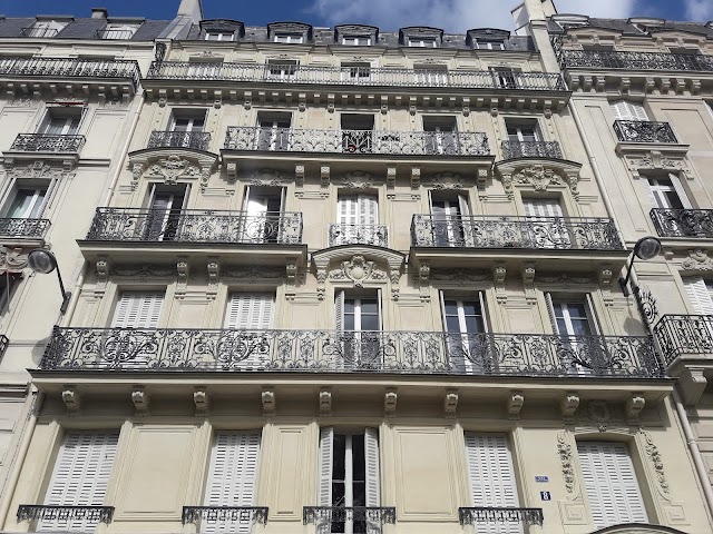 Square Montholon