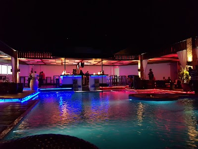 Photos of Arena club
