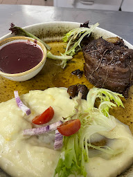 Photo n°20 de Auberge Le Matagot à Mazerat-Aurouze (Hôtel)