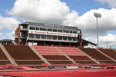 Roos Field