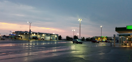 Hertz Car Rental - Hartford - Bradley International Airport - Thumbnail