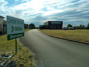 Photo n°3 de Centre contrôle technique DEKRA à Ploërmel (Centre de contrôle technique)