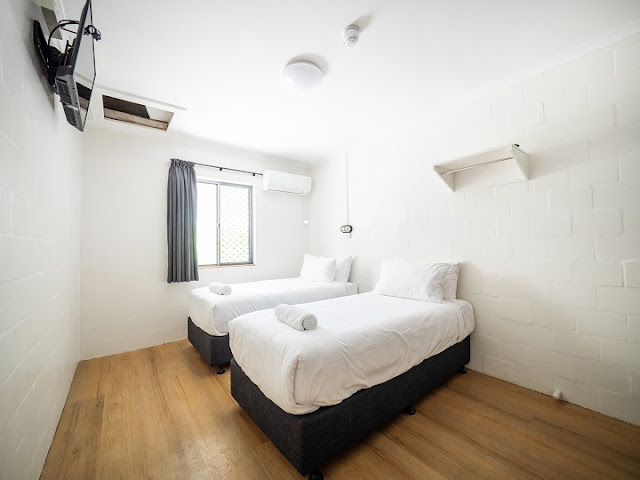 YHA Cape Byron by null