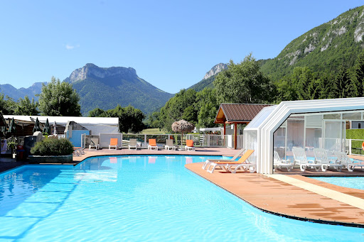 Photo de Camping Annecy Lac - Les Fontaines - Lathuile - Yelloh Village à Doussard (74210)