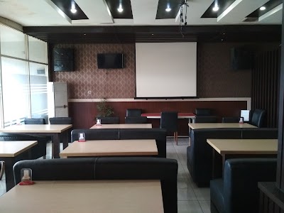 Photos of Hotel Sidney 81