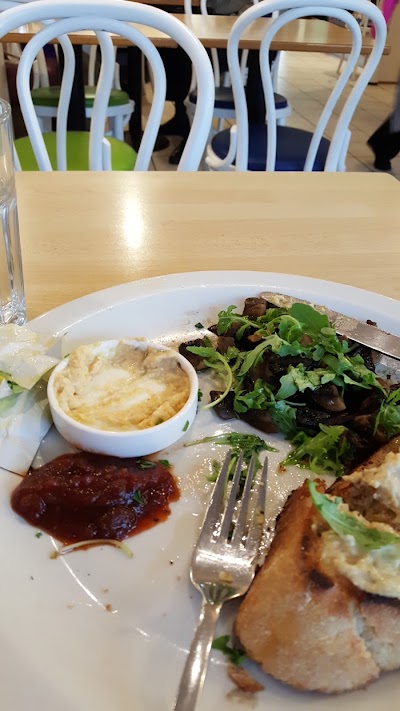 Photos of Caf&eacute; Nutshell