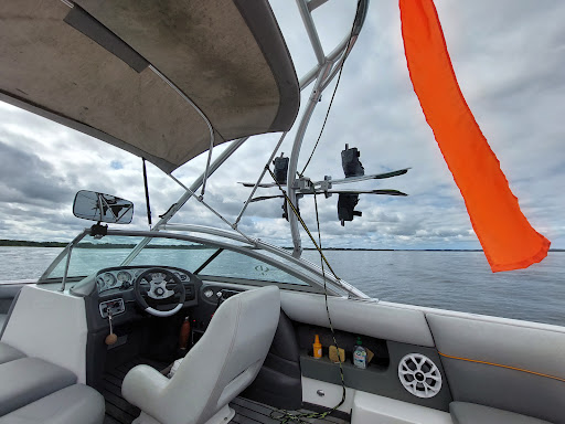 Sanguinet Wake School / Lac De Biscarrosse / Wakeboard, Ski Nautique Et Bouée Tractée - Thumbnail