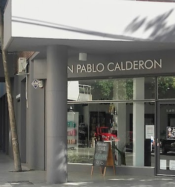 Juan Pablo Calderón Coiffeur, Author: Manu Quieta