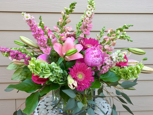 Surroundings Floral Studio - Thumbnail