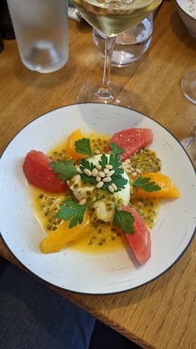 Opinii despre GEGEOR - Caviste & Restaurateur în Montmartre - Restaurant