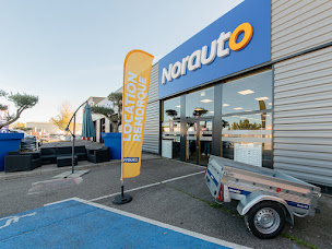 Photo n°14 de Norauto St-Maximin-La-Ste-Baume à Saint-Maximin-la-Sainte-Baume (Magasin de pneus)