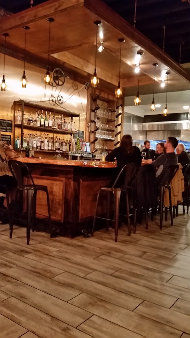 Dumbwaiter Restaurant