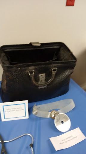 Lee William K MD Gallery - United States