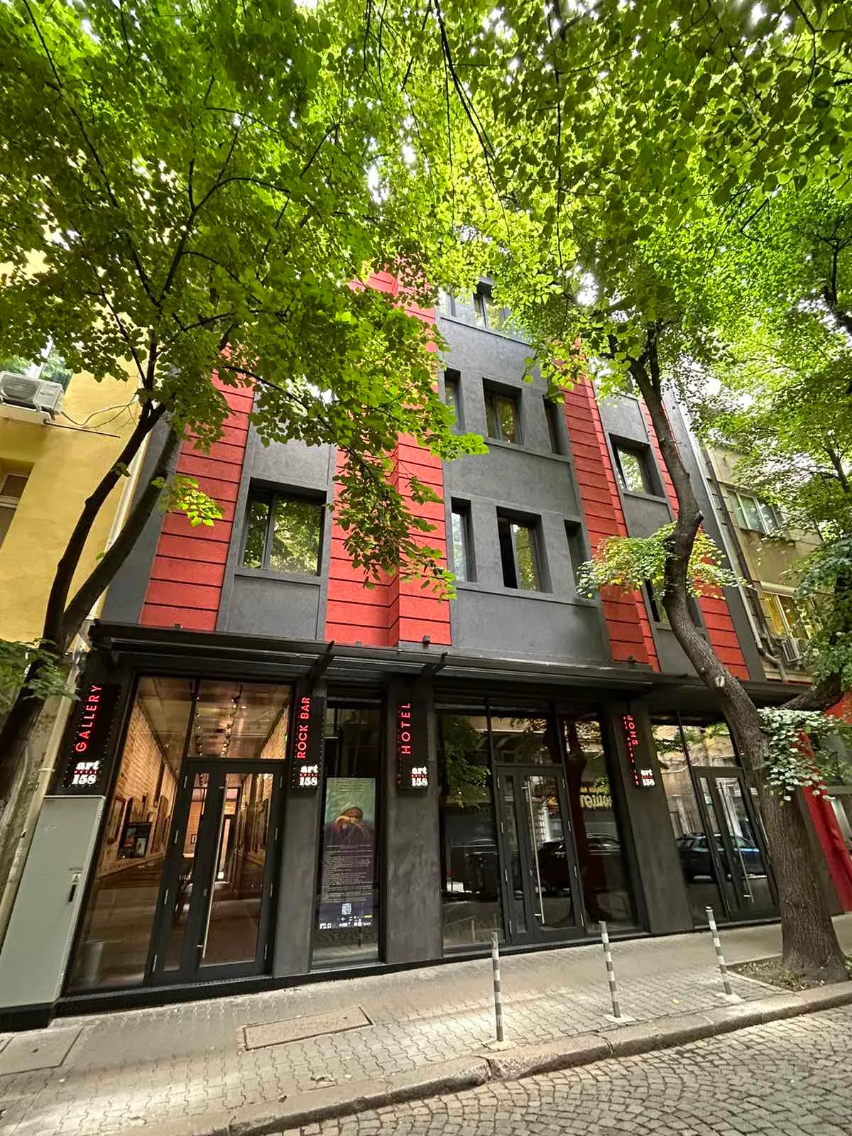 Art Hotel 158