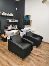 Photo n°7 de Art et Nuances à Colomiers (Salon de coiffure)