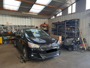 Photo n°6 de AD Garage Expert SAFFRE AUTOMOBILES à Saffré (Atelier de réparation automobile)