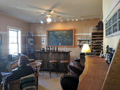 Barbershop Cafe / Motel / Winery / Gift Shop