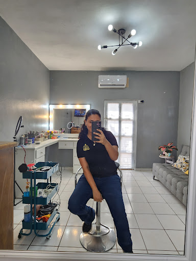 Karla Esquer Beauty Salón - Thumbnail