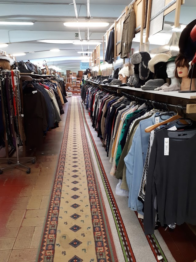 Mercatino dell'usato Piccolo Mondo Antico