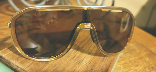 SecondHandSwag - Visual
