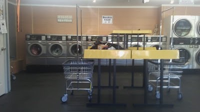 L & M Laundry Mat