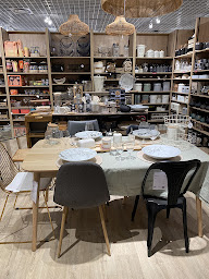 Photo n°58 de Maisons du Monde à Mérignac (Magasin de canapés)