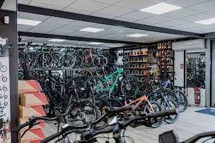 Photo n°4 de Gallardo Bike Shop à Digne-les-Bains (Magasin de vélos d'occasion)