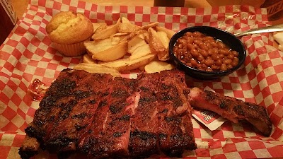 Photos of Famous Dave's Bar-B-Que