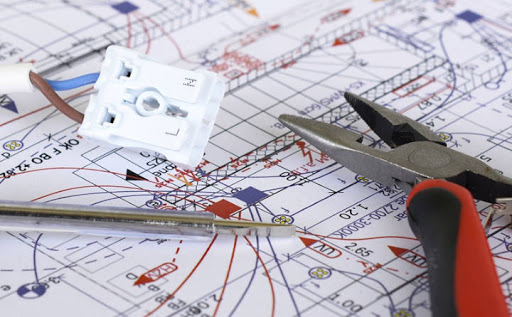 Eletricista Residencial Comercial Predial Industrial - Edmilson Sanagiotti